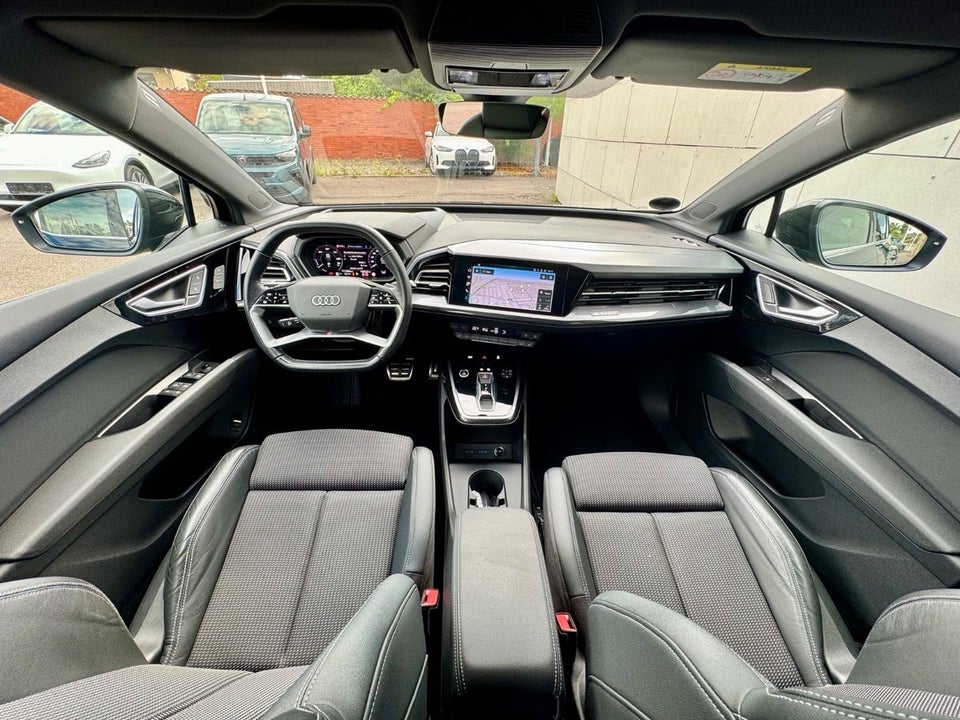Audi Q4 e-tron 40 S-line Sportback 5d
