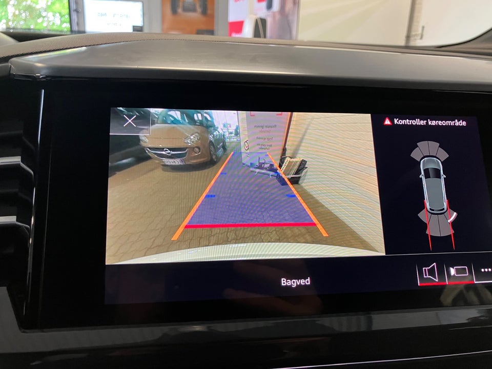 Audi Q4 e-tron 40 S-line 5d