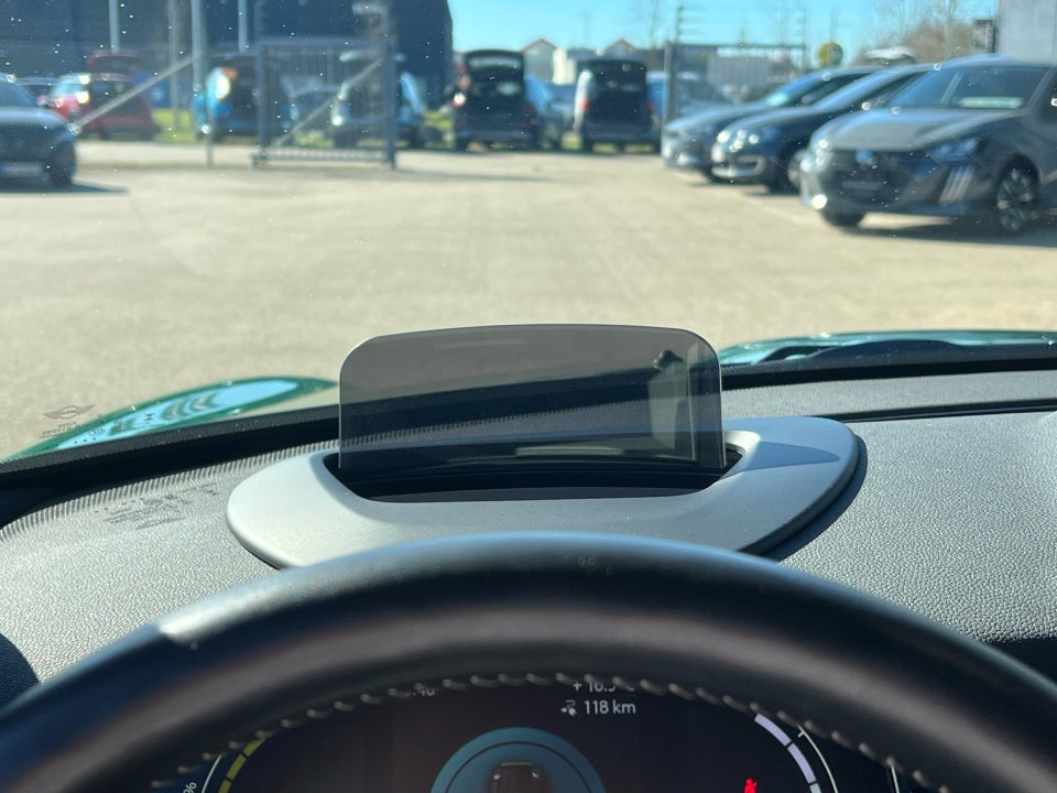 MINI Cooper SE Experience 3d