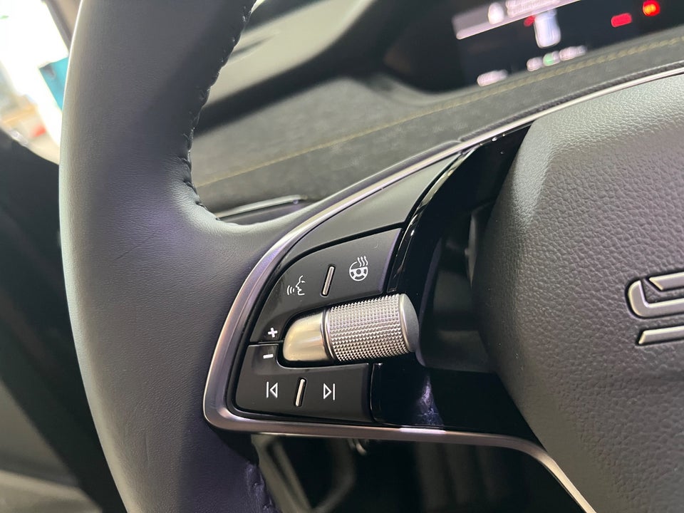 Skoda Elroq 85 iV Loft Advanced 5d