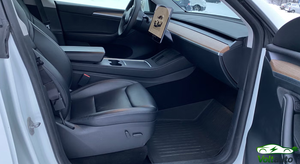 Tesla Model Y RWD 5d