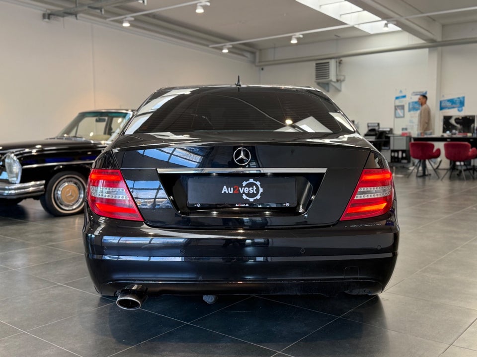 Mercedes C200 2,2 CDi BE 4d