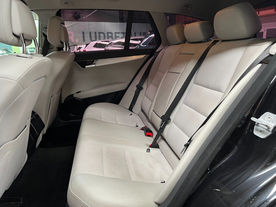 Mercedes C220 2,2 CDi Avantgarde stc. aut. 5d