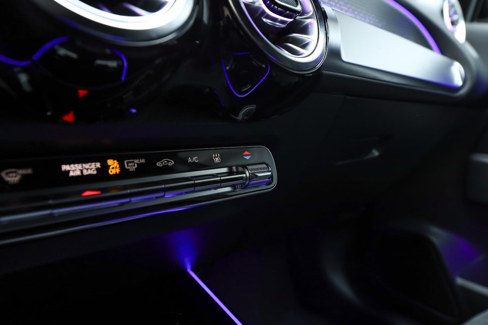 Mercedes EQB300 AMG Line 4Matic 5d