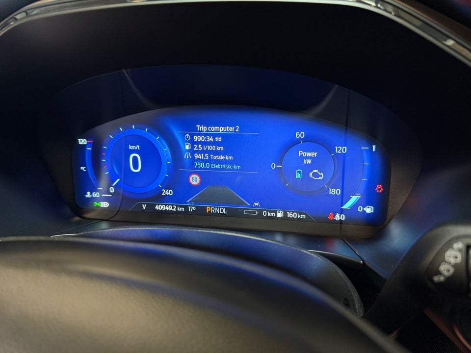 Ford Kuga 2,5 PHEV ST-Line X CVT 5d