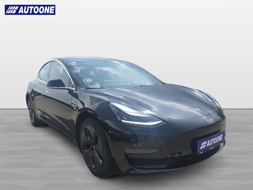 Tesla Model 3 Long Range AWD 4d