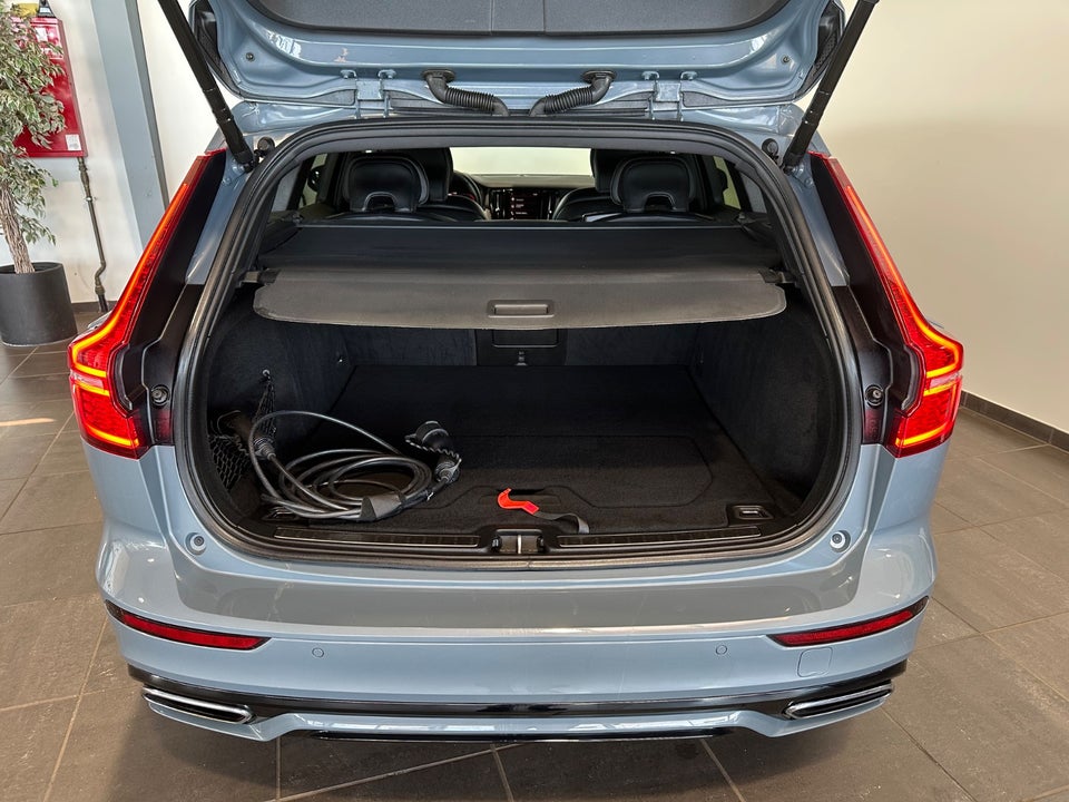 Volvo V60 2,0 T6 ReCharge R-Design aut. AWD 5d