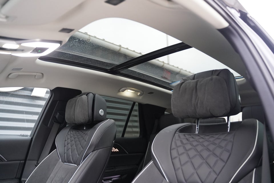 Hongqi E-HS9 99 Premium 5d