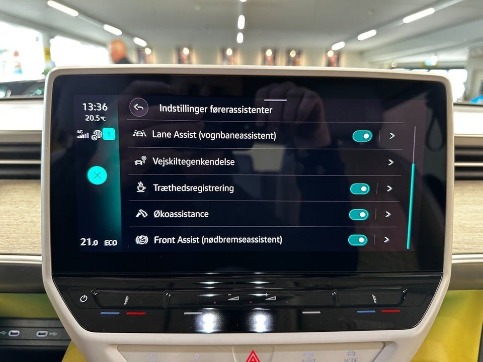 VW ID.Buzz 77 Pro SWB 5d