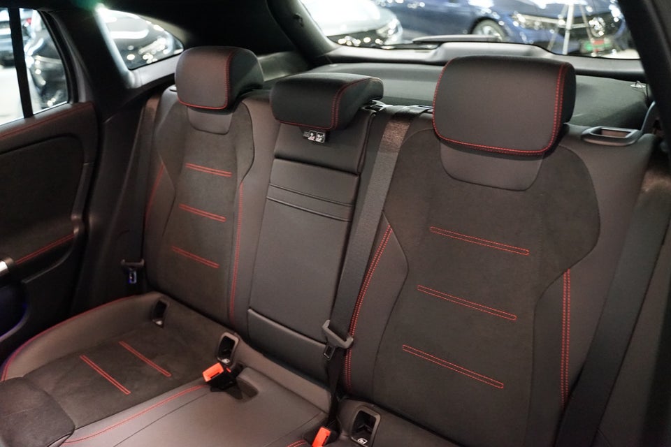 Mercedes EQA300 AMG Line 4Matic 5d