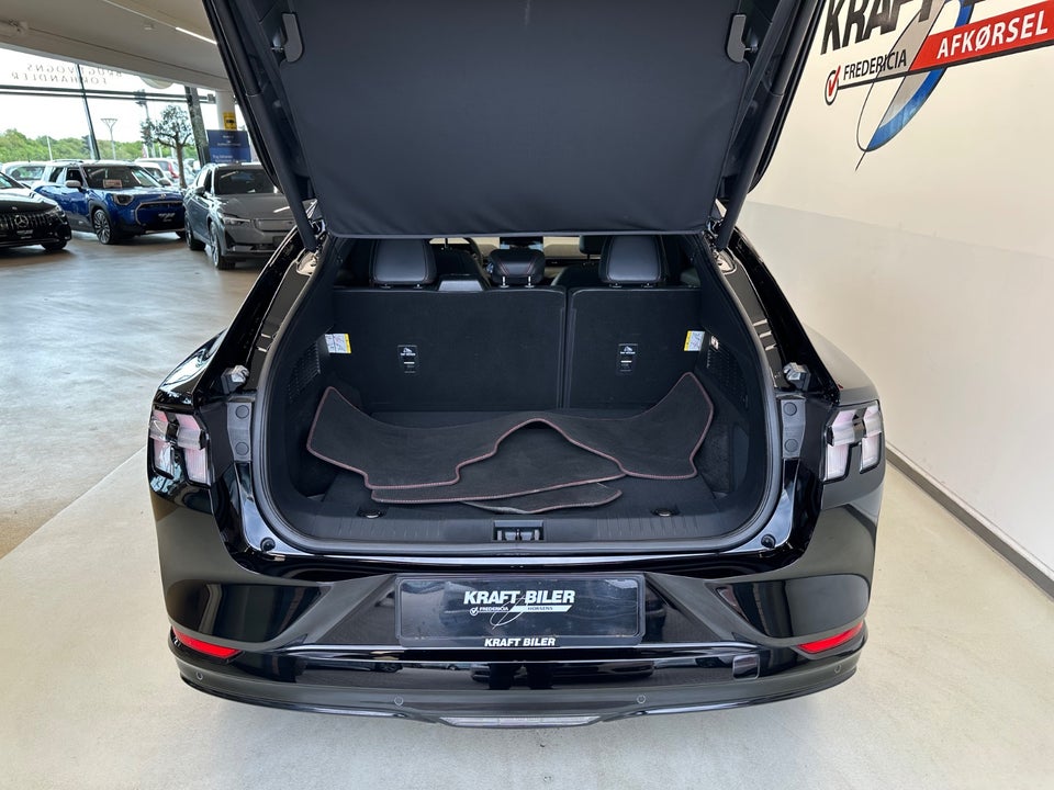 Ford Mustang Mach-E 70 Premium Standard Range AWD 5d