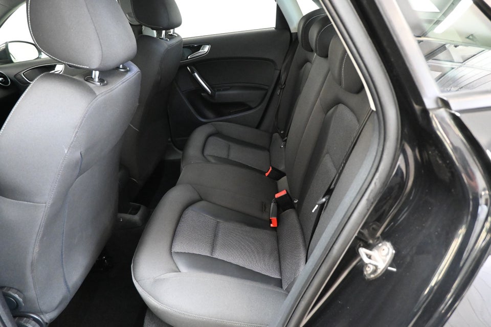 Audi A1 1,4 TFSi 122 Ambition Sportback 5d