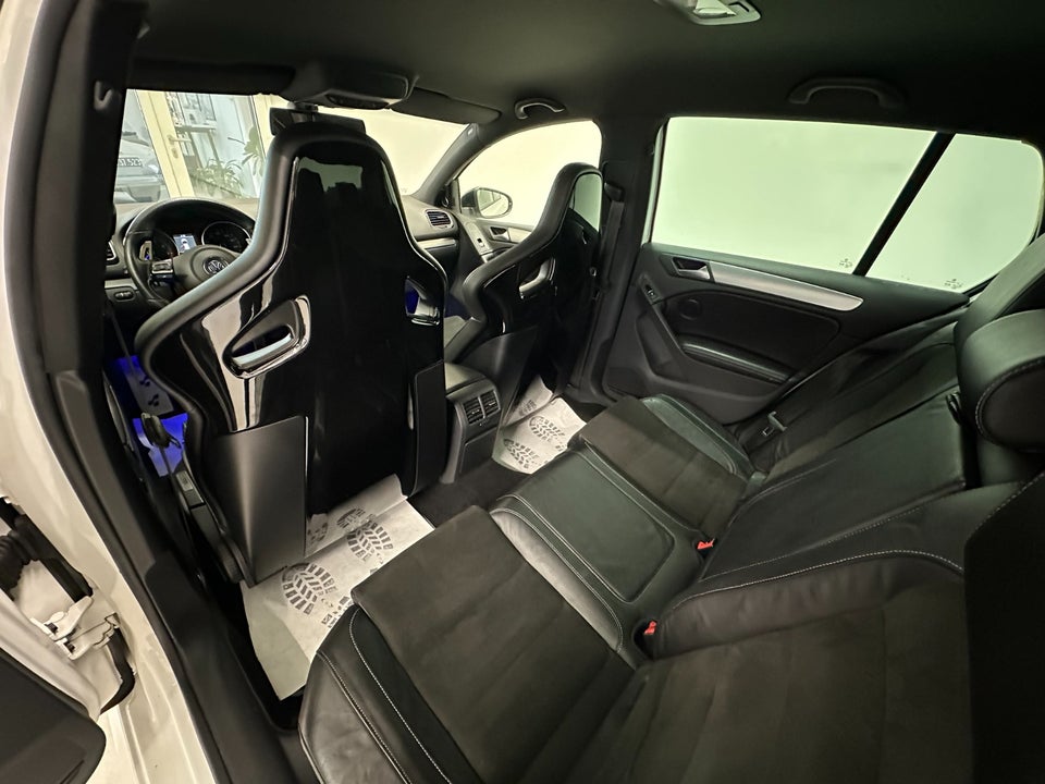 VW Golf VI 2,0 R DSG 4Motion 5d