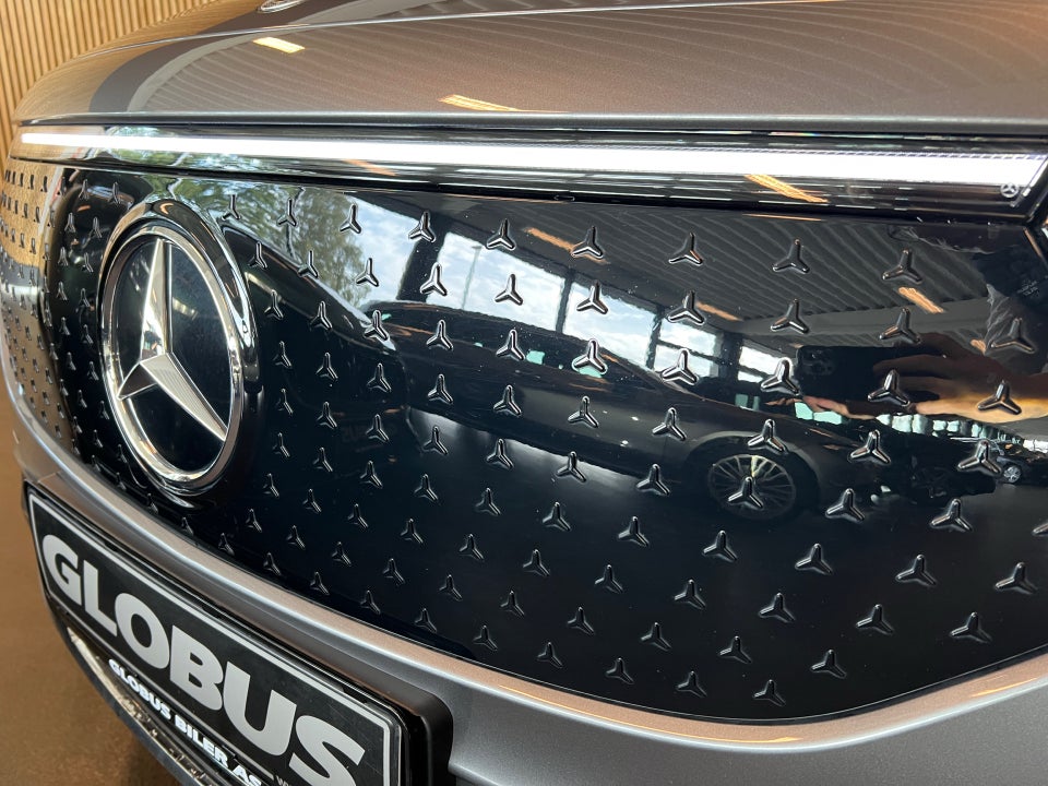 Mercedes EQB250+ Progressive 5d
