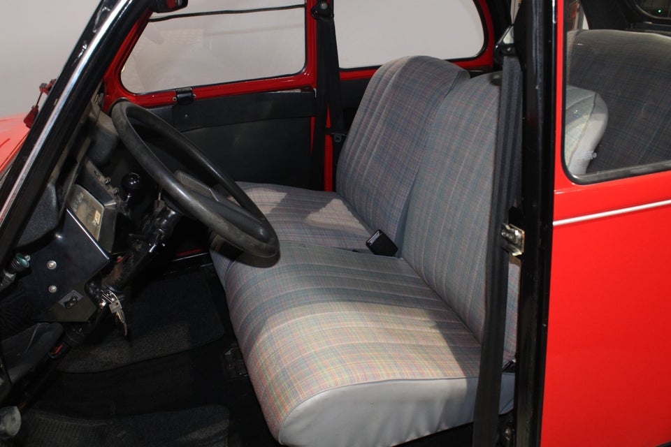 Citroën 2CV 0,6  4d