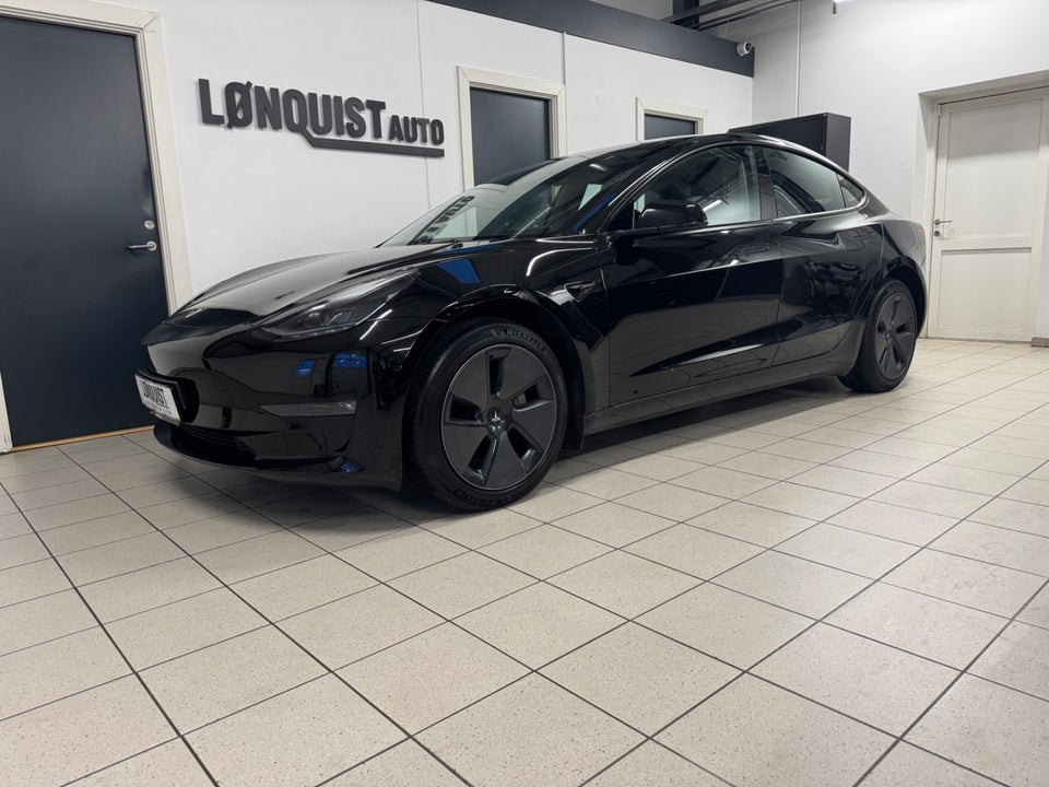 Tesla Model 3 Long Range RWD 4d