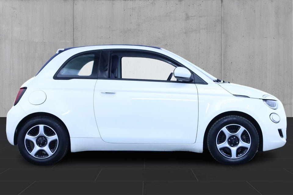 Fiat 500e 42 Icon Cabrio 2d
