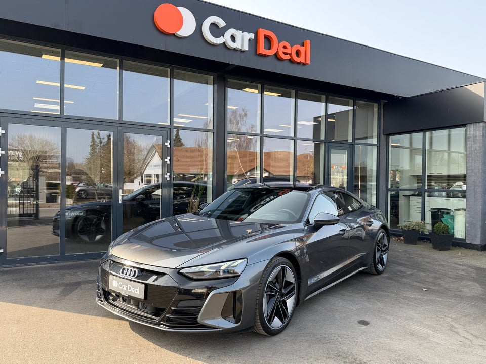 Audi e-tron GT quattro 4d