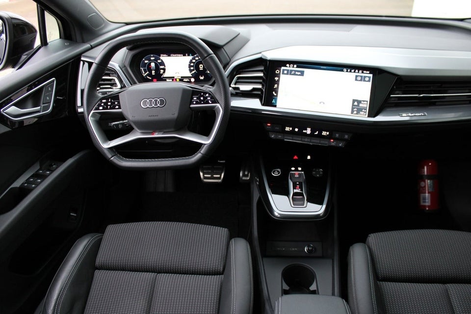 Audi Q4 e-tron 45 S-line 5d