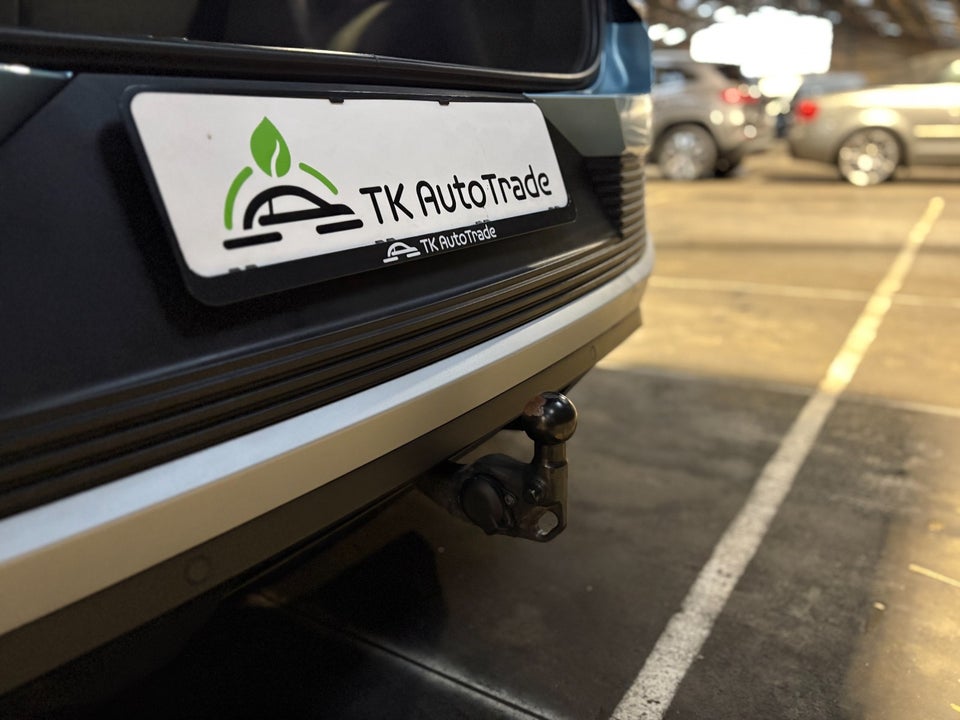 Ford Explorer 77 Premium Extended Range 5d