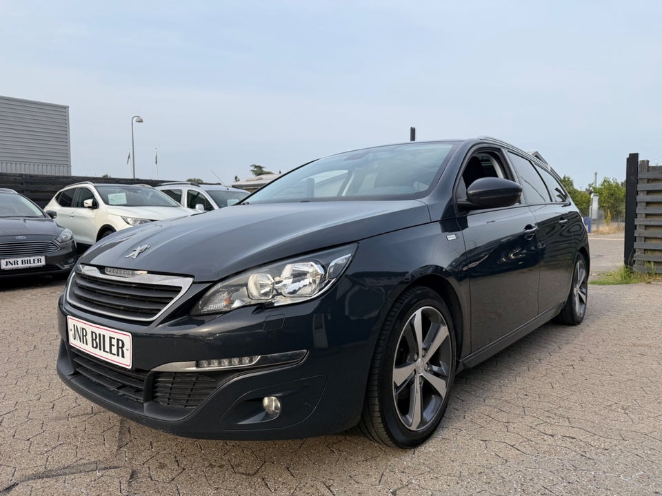 Peugeot 308 1,2 e-THP 110 Active SW 5d