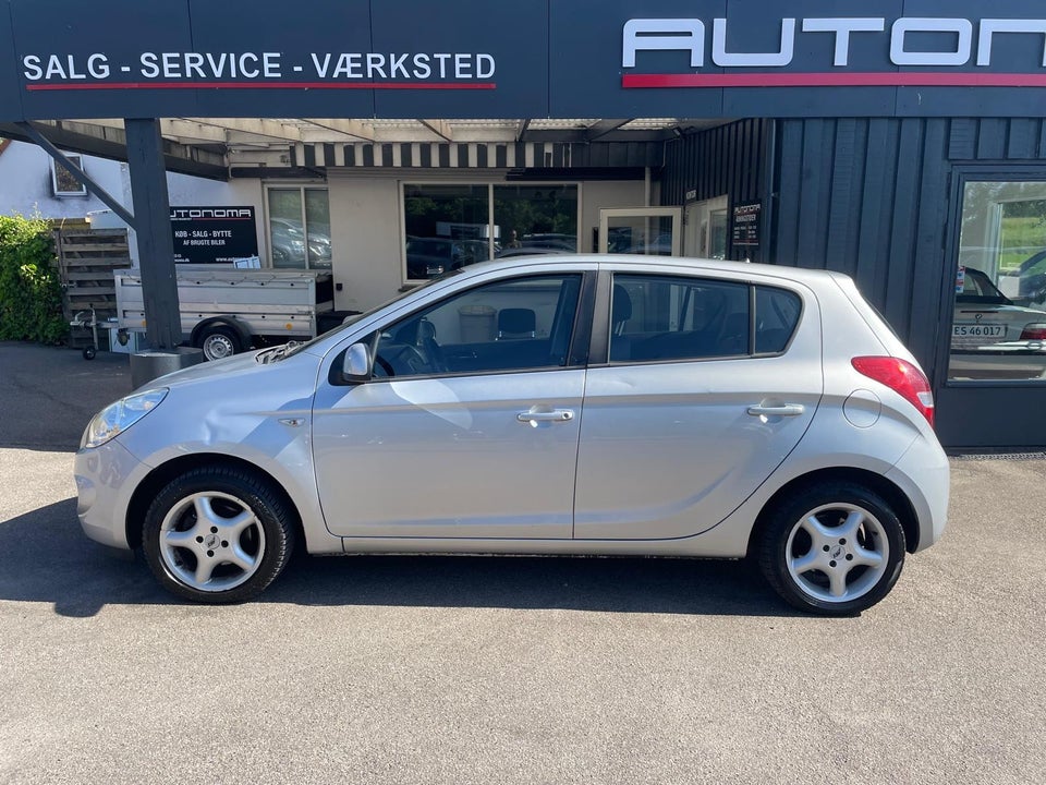 Hyundai i20 1,4 Comfort aut. 5d