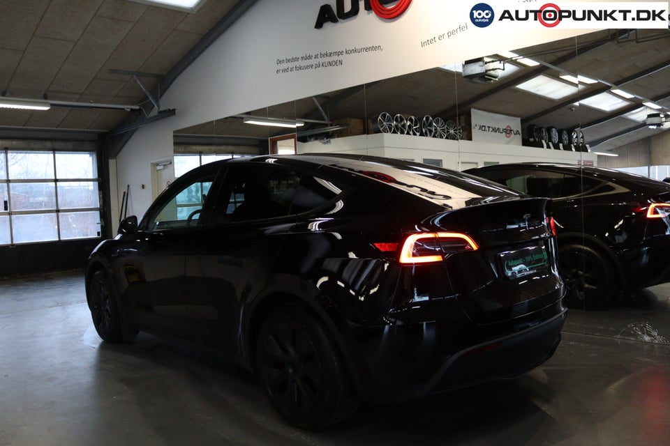 Tesla Model Y Long Range RWD 5d