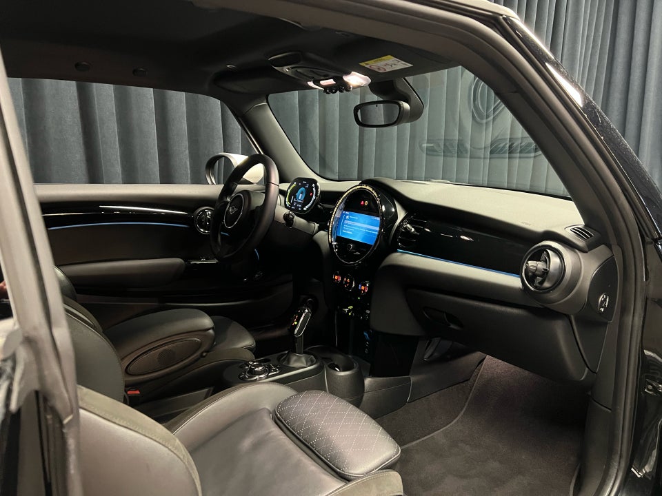 MINI Cooper SE Edition Premium Plus 3d