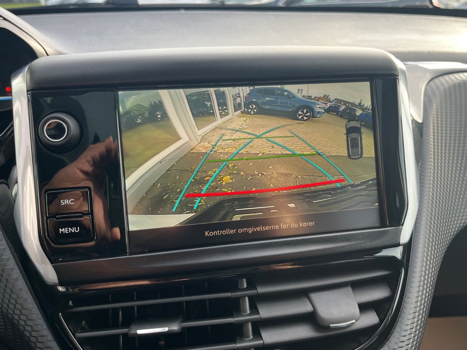 Peugeot 2008 1,2 e-THP 110 Edition+ 5d