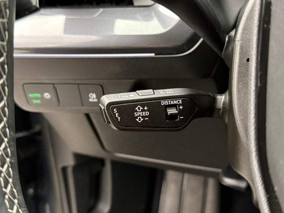 Audi Q4 e-tron 40 S-line 5d