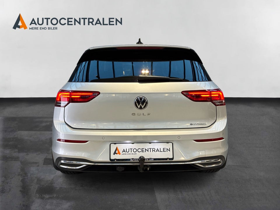 VW Golf VIII 1,4 eHybrid DSG 5d