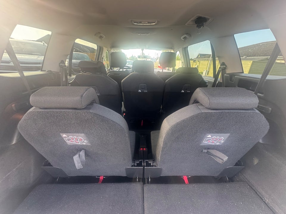 Citroën Grand C4 Picasso 1,2 PureTech 130 Funky 7prs 5d