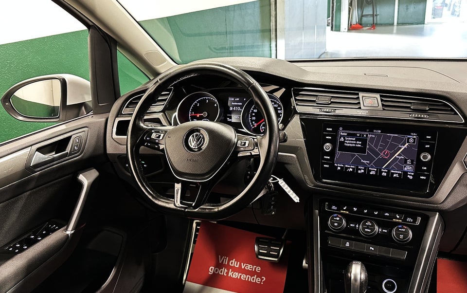 VW Touran 1,6 TDi 115 R-line DSG 7prs 5d