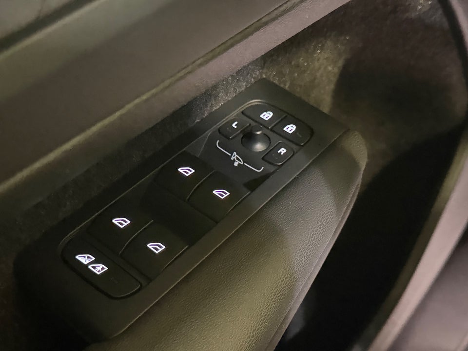 Volvo XC40 ReCharge Twin Plus 5d