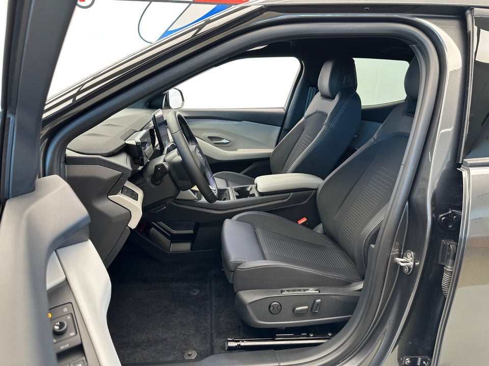 Ford Capri 77 Premium Extended Range 5d