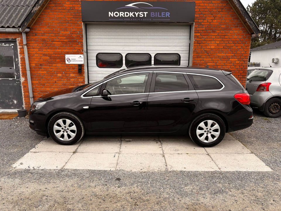Opel Astra 1,4 T 140 Enjoy Sports Tourer 5d