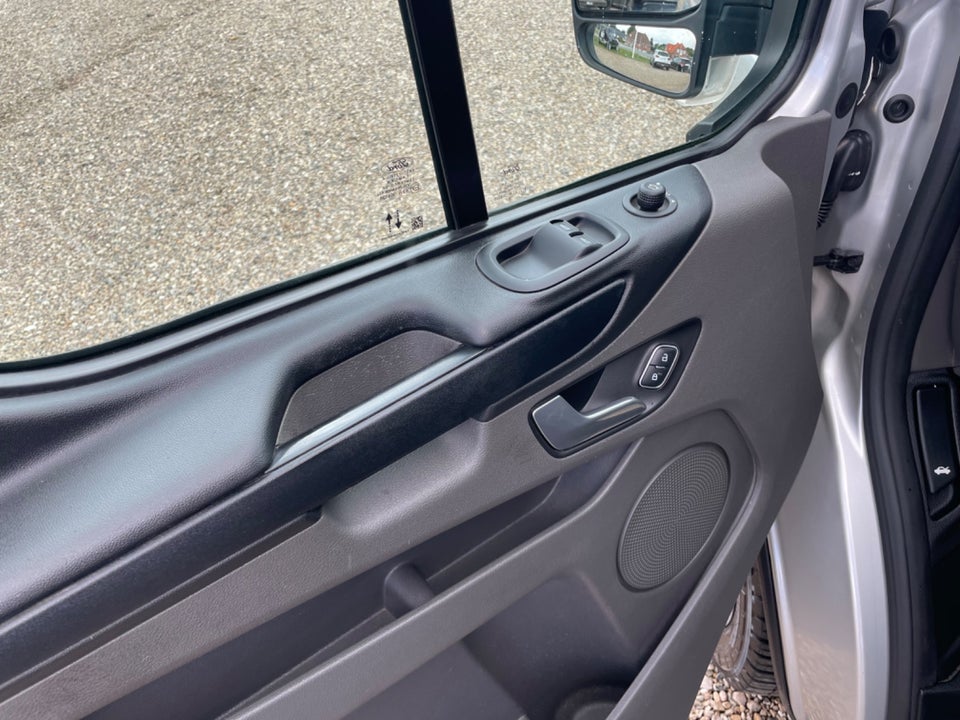 Ford Transit Custom 340 L2 2,0 TDCi 130 Trend