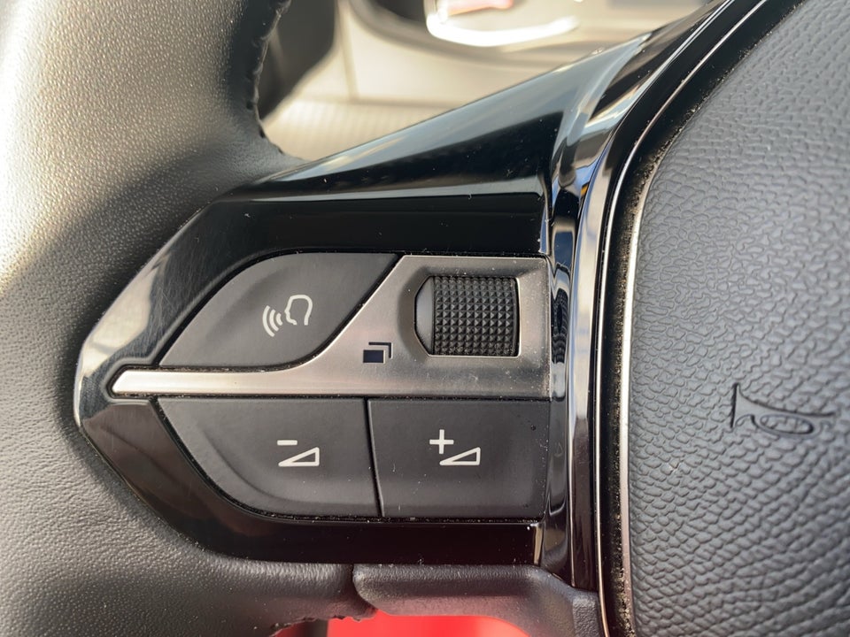 Peugeot 208 1,2 PureTech 75 Active 5d