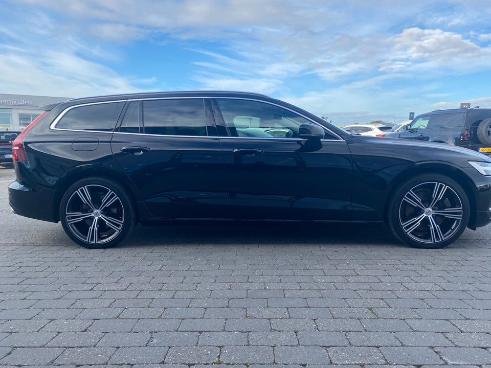 Volvo V60 2,0 T8 ReCharge Inscription aut. AWD 5d