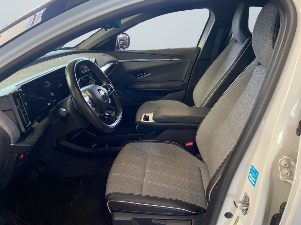 Renault Megane E-Tech 60 Techno 5d