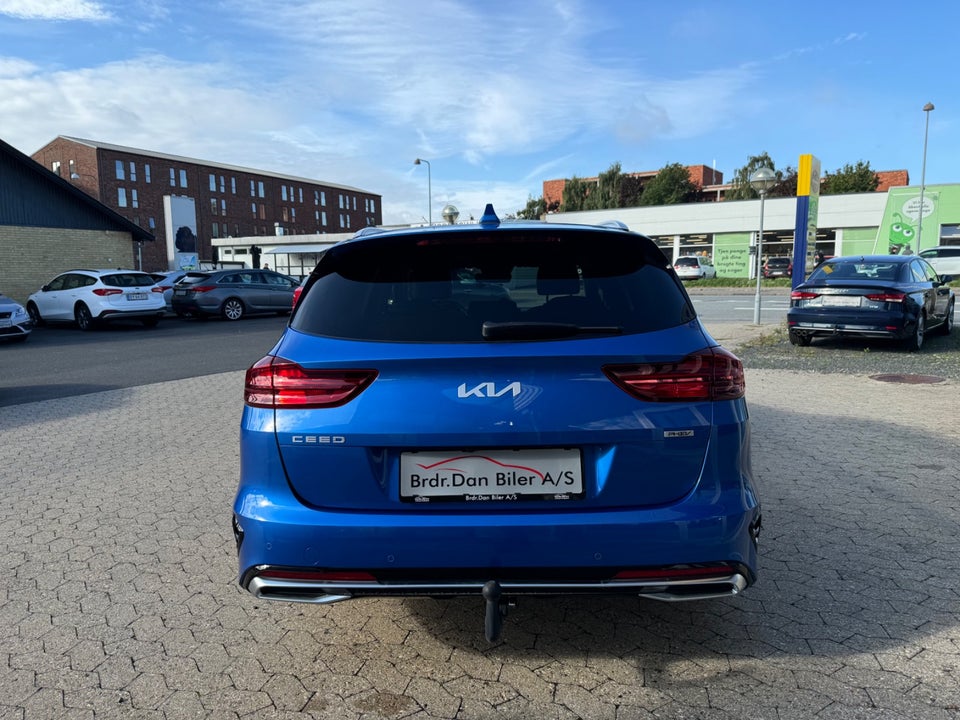 Kia Ceed 1,6 PHEV Upgrade Premium SW DCT 5d