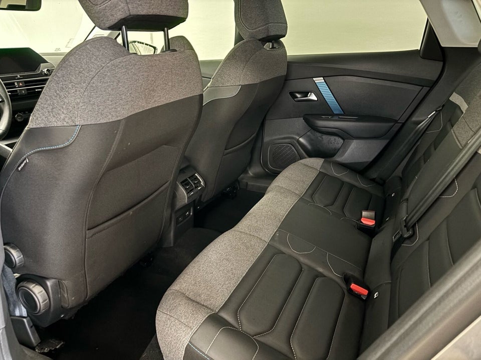 Citroën ë-C4 X 50 Shine 4d