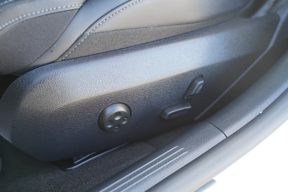 Mercedes C300 2,0 Advantage AMG stc. aut. 5d