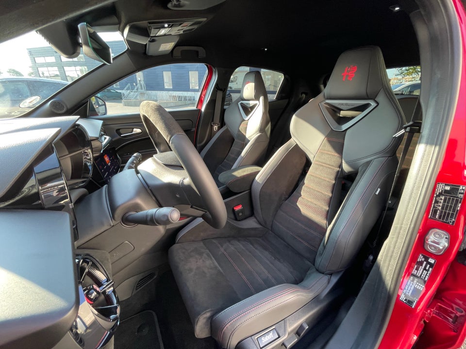 Alfa Romeo Junior Elettrica Veloce 5d