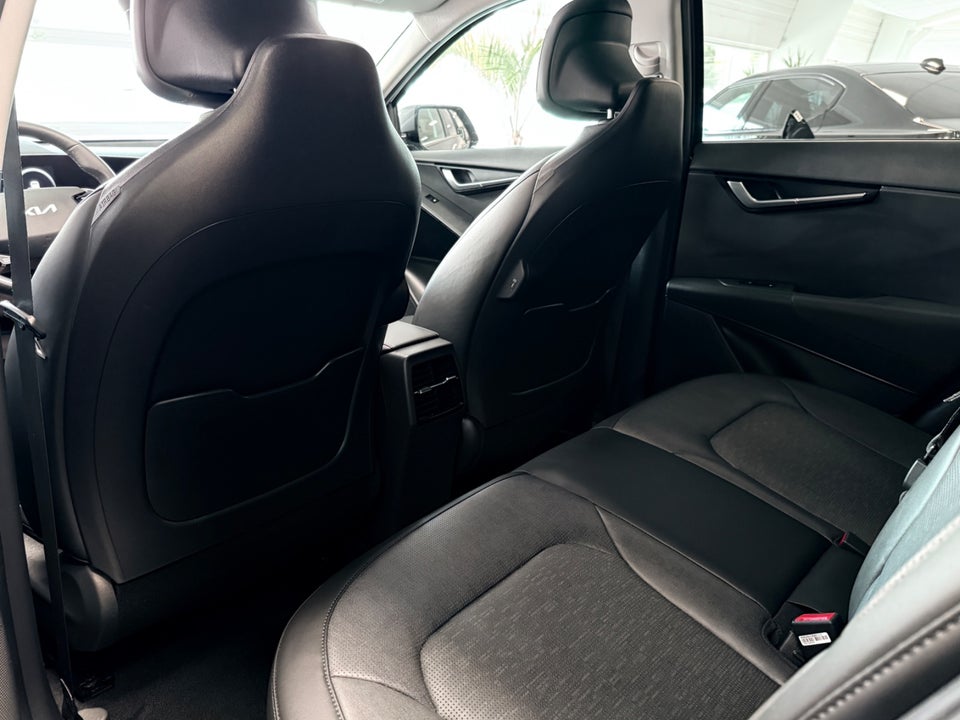 Kia Niro 64 EV Upgrade 5d