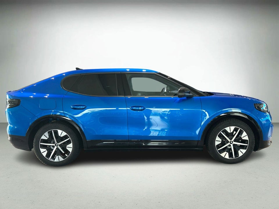 Ford Capri 82 Premium Extended Range 5d