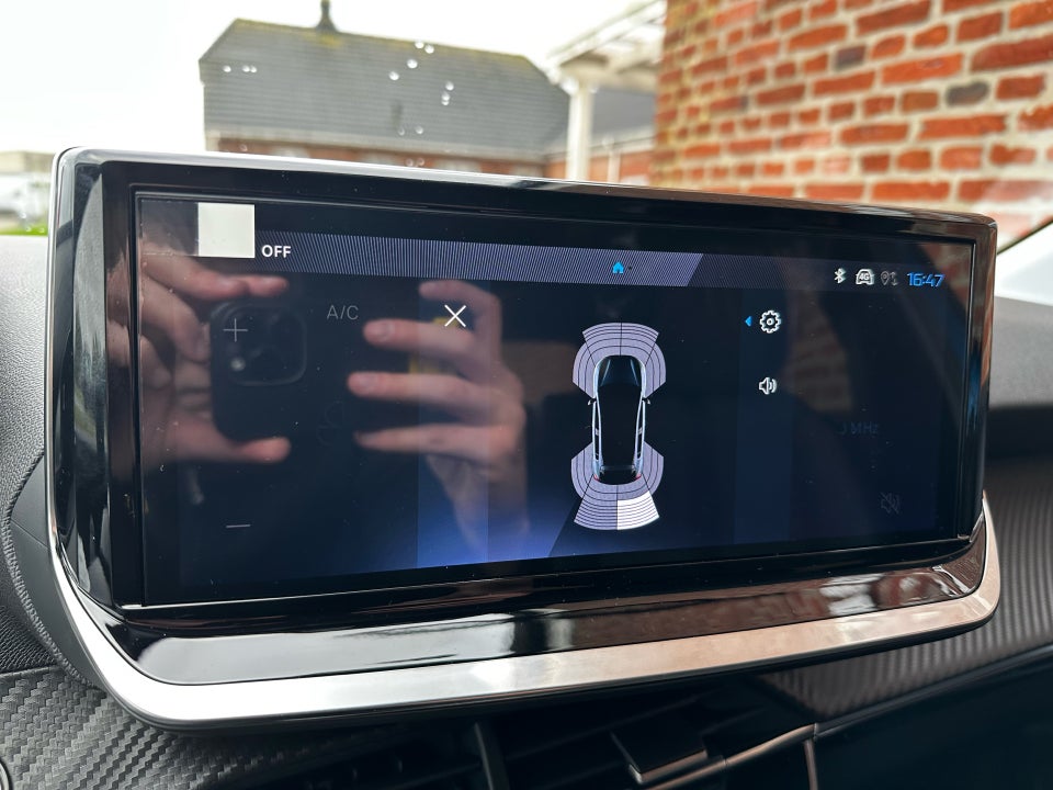 Peugeot 208 1,2 PureTech 100 Allure 5d