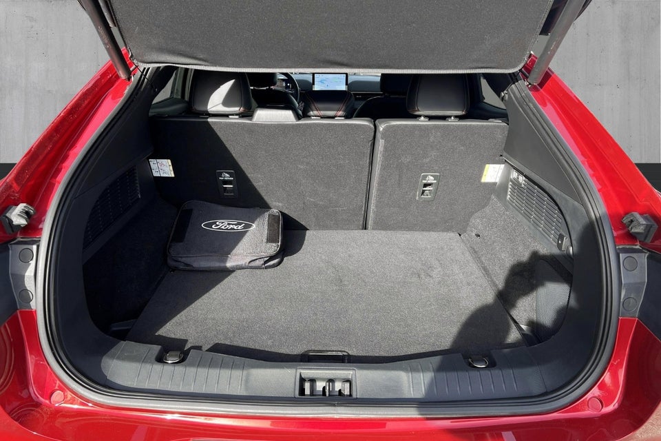 Ford Mustang Mach-E 75 Standard Range AWD 5d