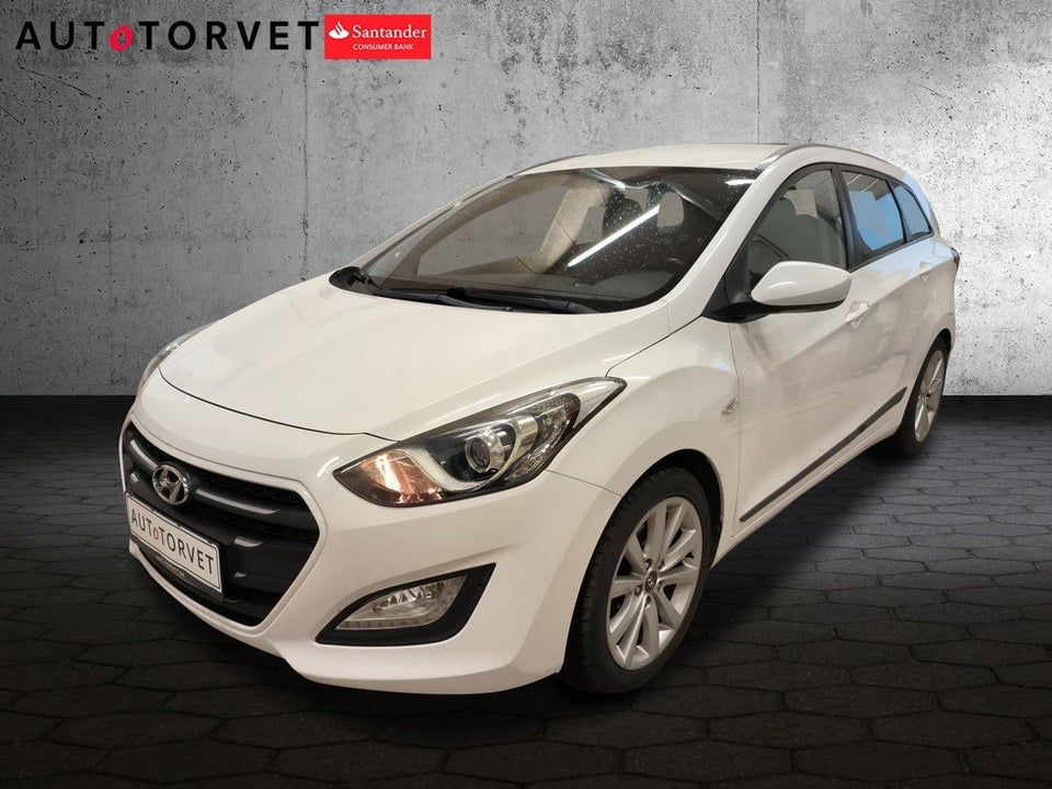 Hyundai i30 1,6 CRDi 110 Comfort CW Eco 5d