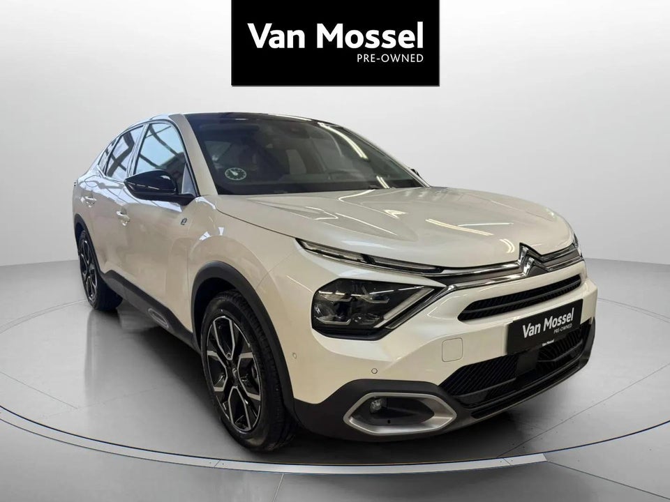 Citroën ë-C4 X 50 Shine 4d